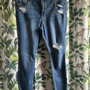 Hollister jeans size 15